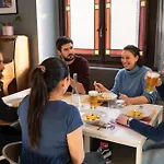 Auberge de jeunesse Babila & Bistrot Milan