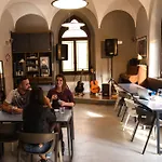 Auberge de jeunesse Babila & Bistrot *