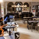 Auberge de jeunesse Babila & Bistrot