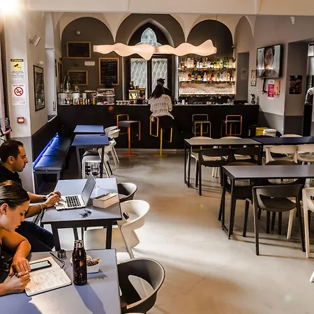 Albergue Babila & Bistrot