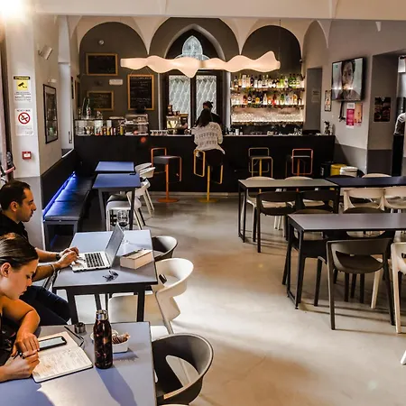 Babila & Bistrot Hostel Milaan
